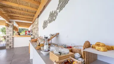 Kouros Home