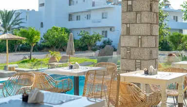 Kouros Home