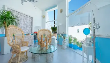 Kouros Home