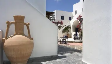 Kouros Village