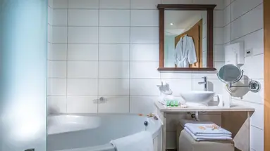 Koutrakis Suites