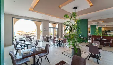 Kresten Royal Euphoria Resort