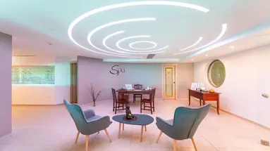 Kresten Royal Euphoria Resort
