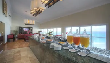 Krystal Cancun