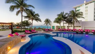 Krystal Grand Cancun