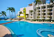 Krystal Grand (Puerto Vallarta)