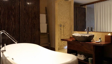Kupu Kupu Rooftop Suites & Spa