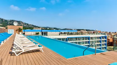 L' Azure