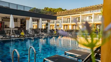 L Hotel