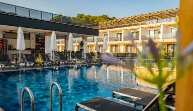 L Hotel