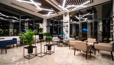 L Hotel