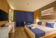 L Hotel