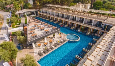 L Hotel