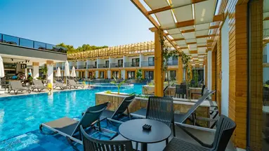 L Hotel