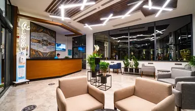 L Hotel