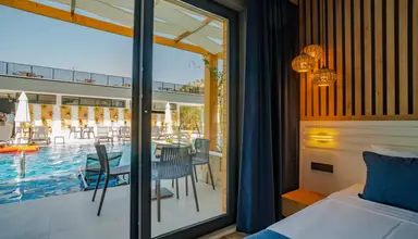 L Hotel