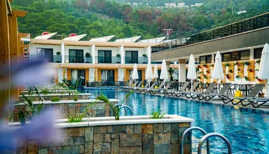 L Hotel