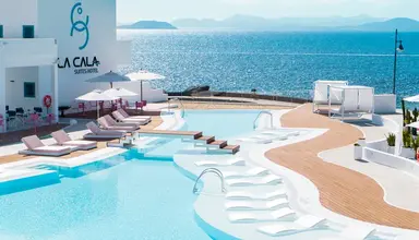 La Cala Suites