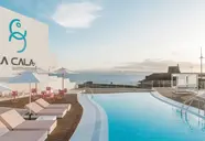 La Cala Suites