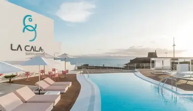 La Cala Suites