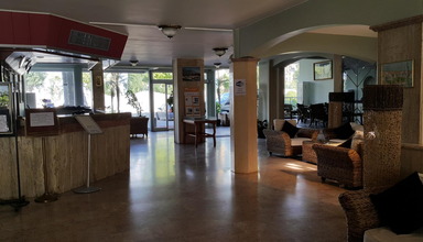 LA Hotel & Resort