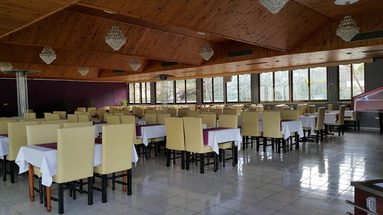 LA Hotel & Resort