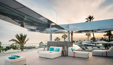La Isla y el Mar