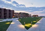 La Mer Resort