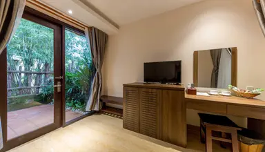 La Paloma Resort