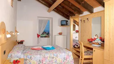 La Roccia (Ponte Di Legno)
