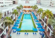 La Rosa Waves Resort