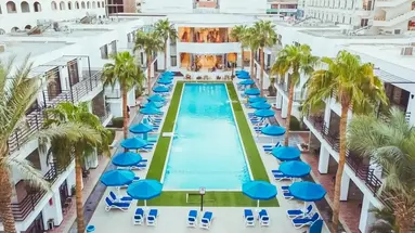 La Rosa Waves Resort
