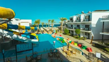 La Rosa Waves Resort