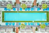 La Rosa Waves Resort