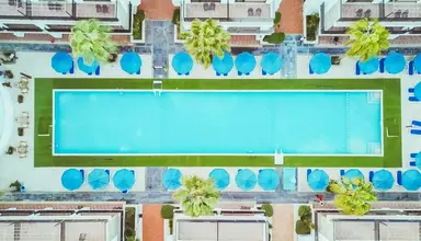 La Rosa Waves Resort