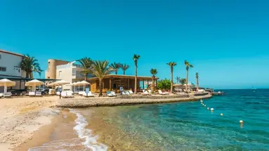 La Rosa Waves Resort