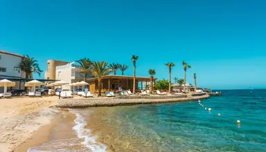 La Rosa Waves Resort