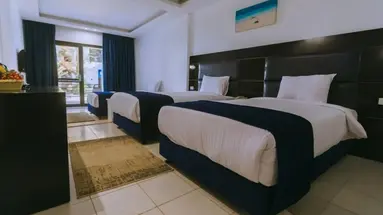 La Rosa Waves Resort