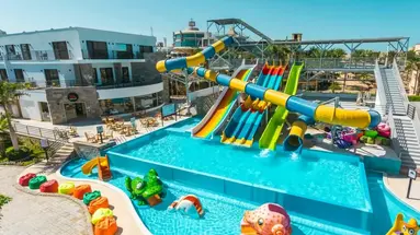 La Rosa Waves Resort
