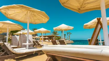 La Rosa Waves Resort