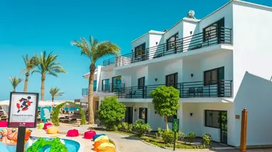 La Rosa Waves Resort