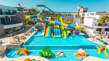 La Rosa Waves Resort
