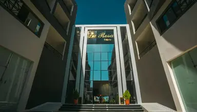 La Rosa Waves Resort