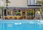 La Stella Apartments & Suites