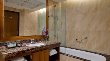 La Suite Dubai Hotel & Apartments