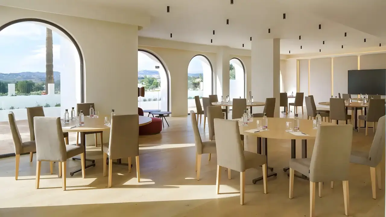 La Zambra Resort By Hyatt