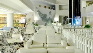 Ladonia Hotels Adakule