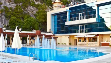 Ladonia Hotels Adakule
