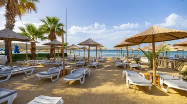 Ladonia Leo Beach Resort