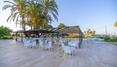 Ladonia Luna Beach Resort